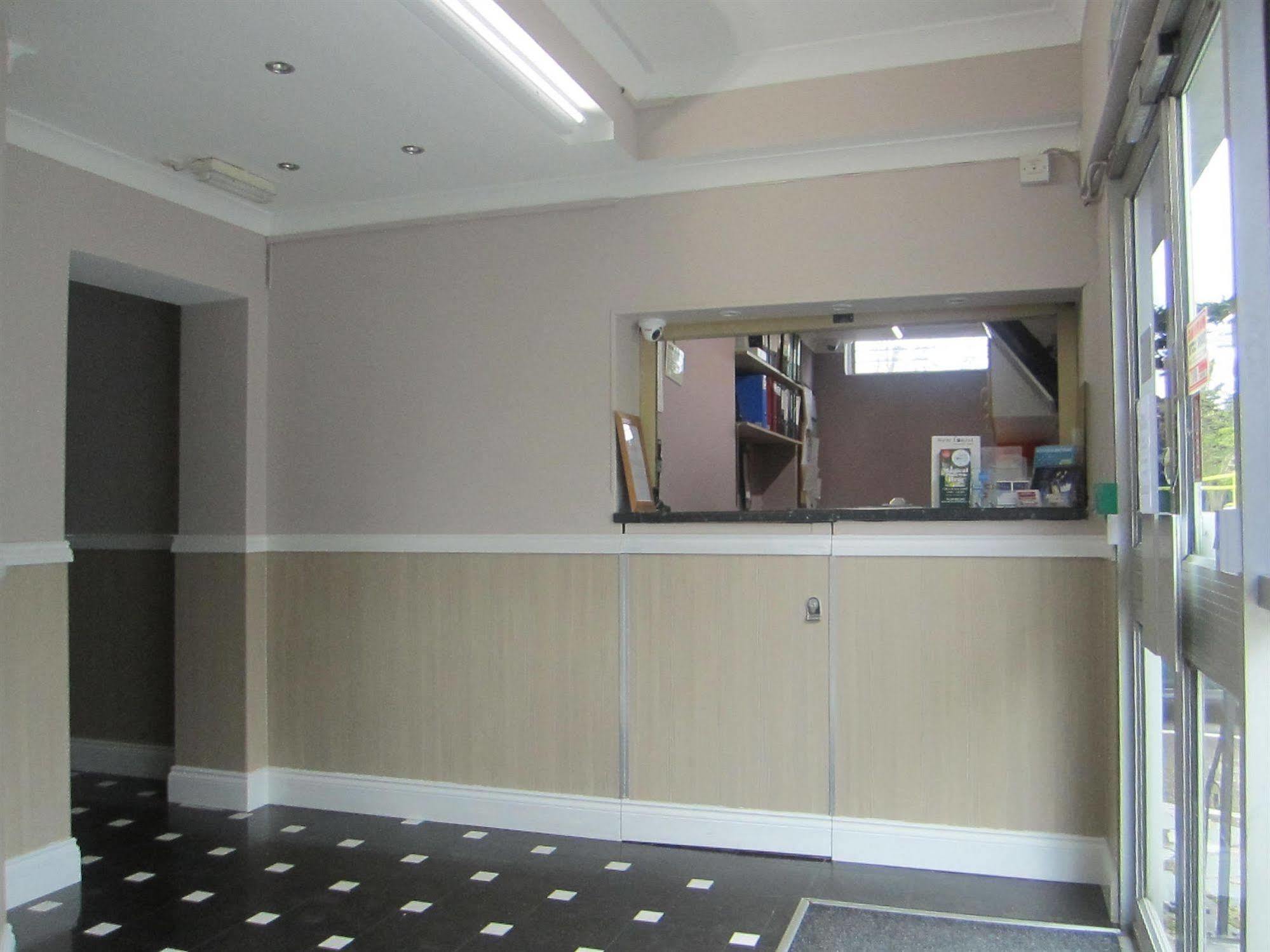 Lynden Court