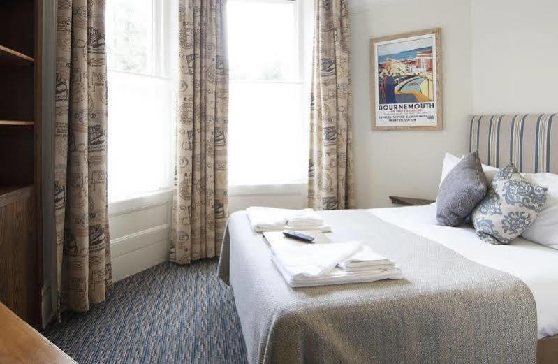 The Pavilion Arms 3*