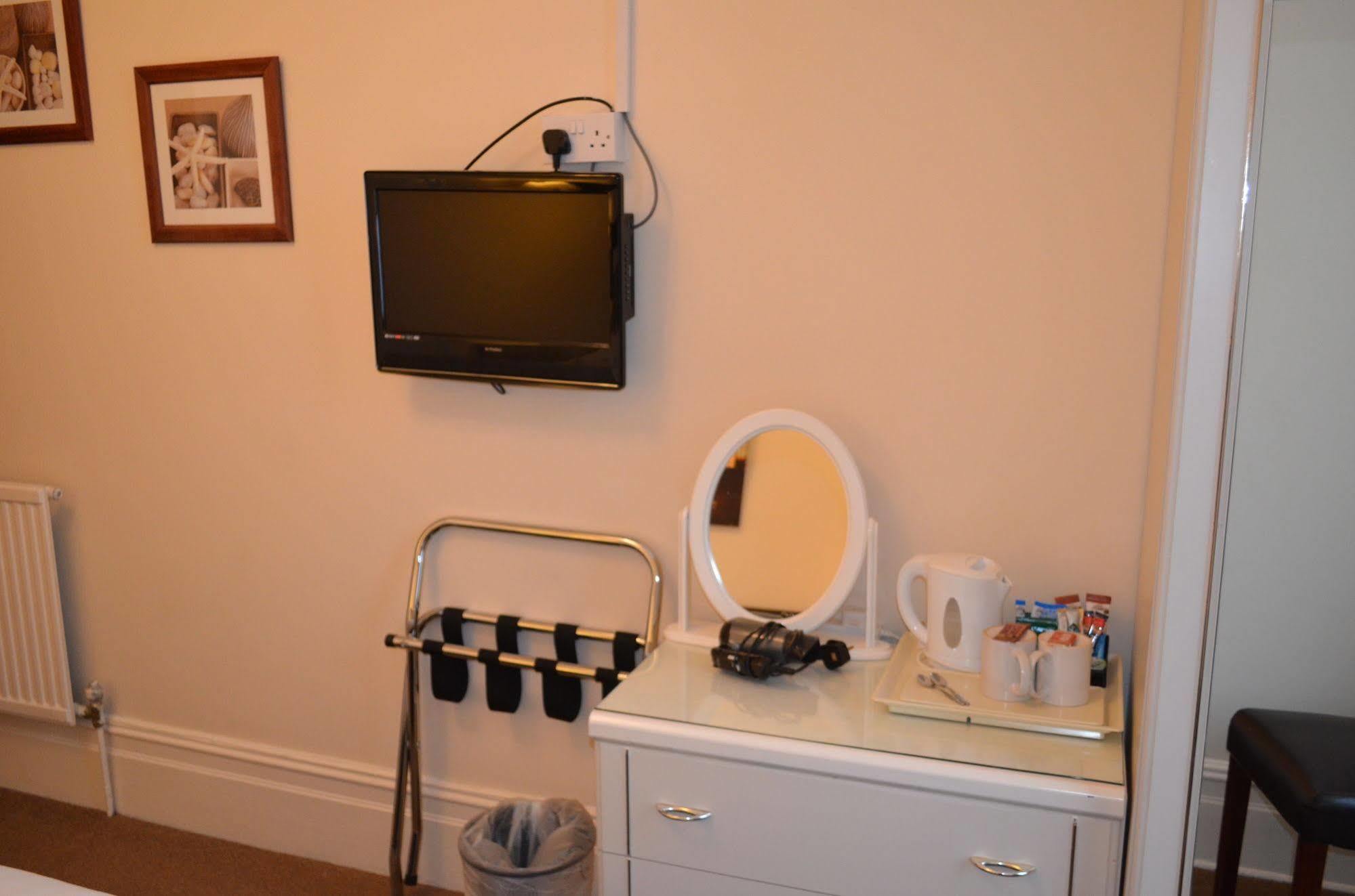 Shirley Guest house 4*
