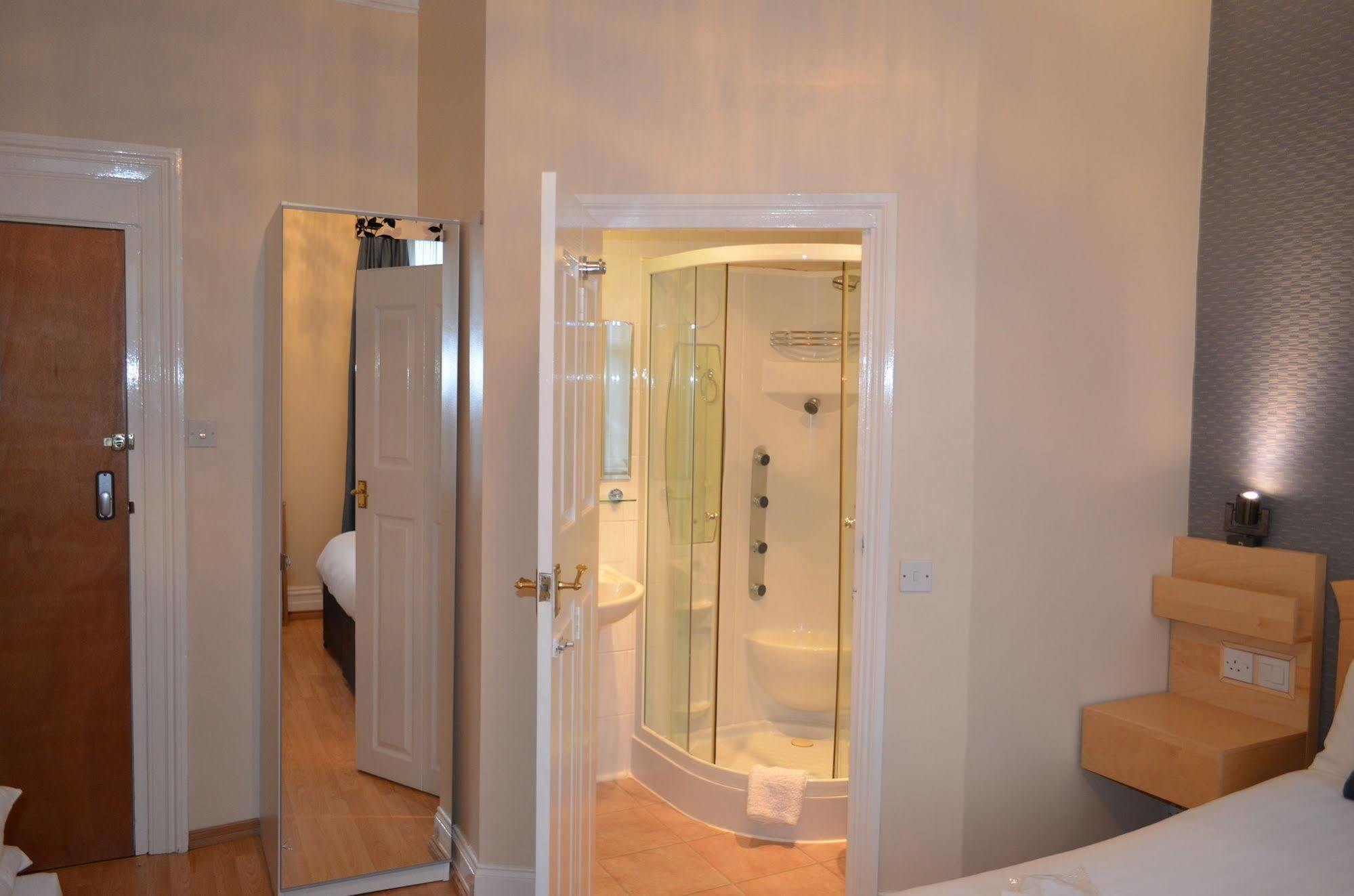 Shirley 4* Bournemouth