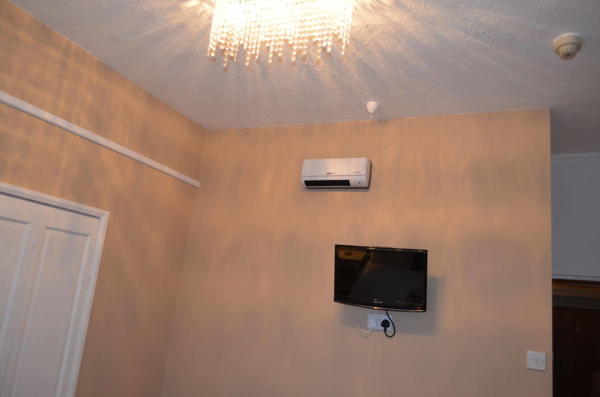 Shirley Guest house 4*