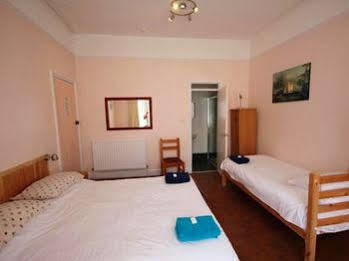 Bed & Breakfast Dolphins 3*