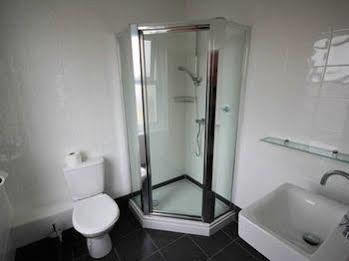 Dolphins Bed & Breakfast Bournemouth