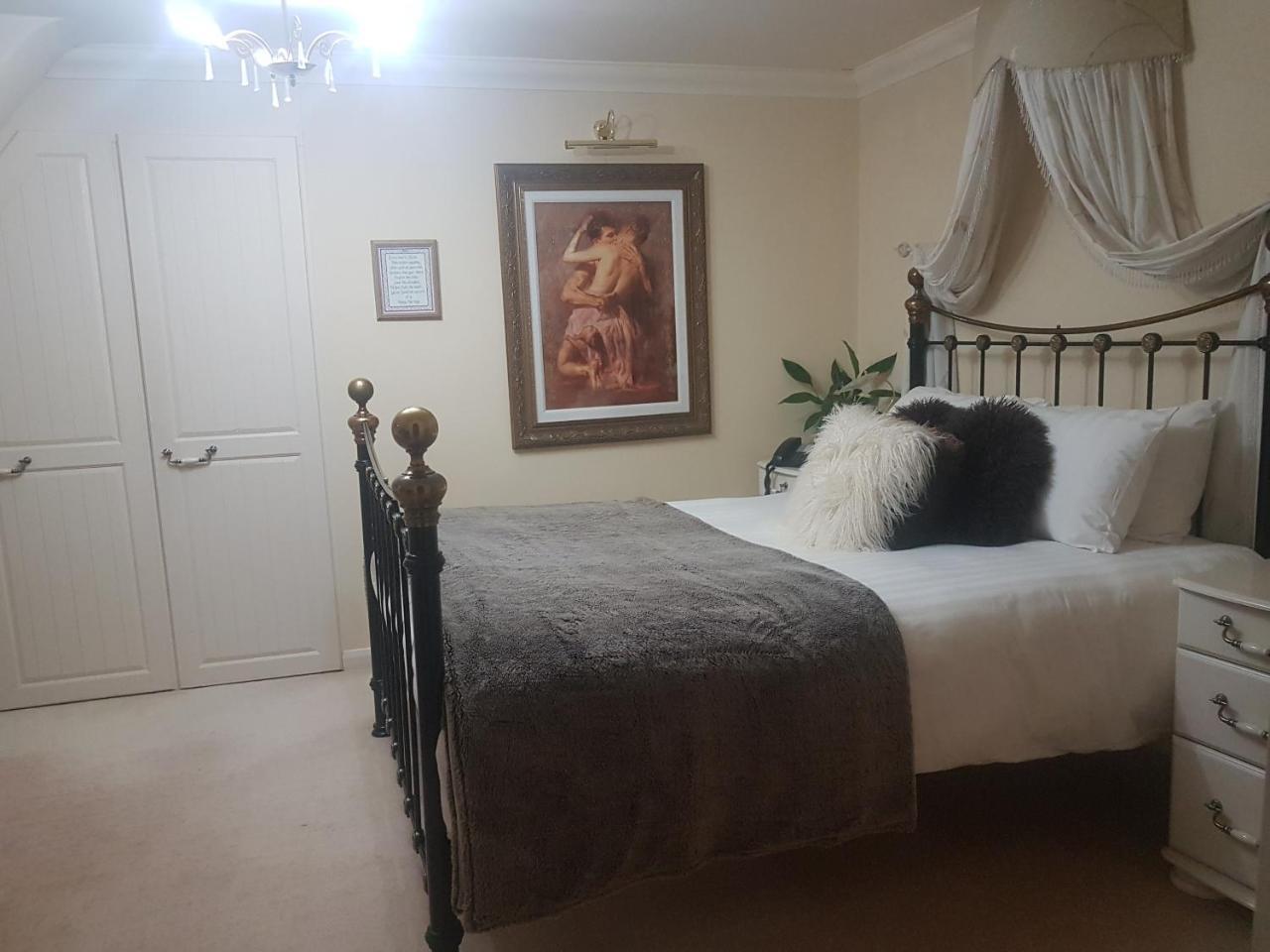 Guest house Les Bouviers Restaurant With Bournemouth