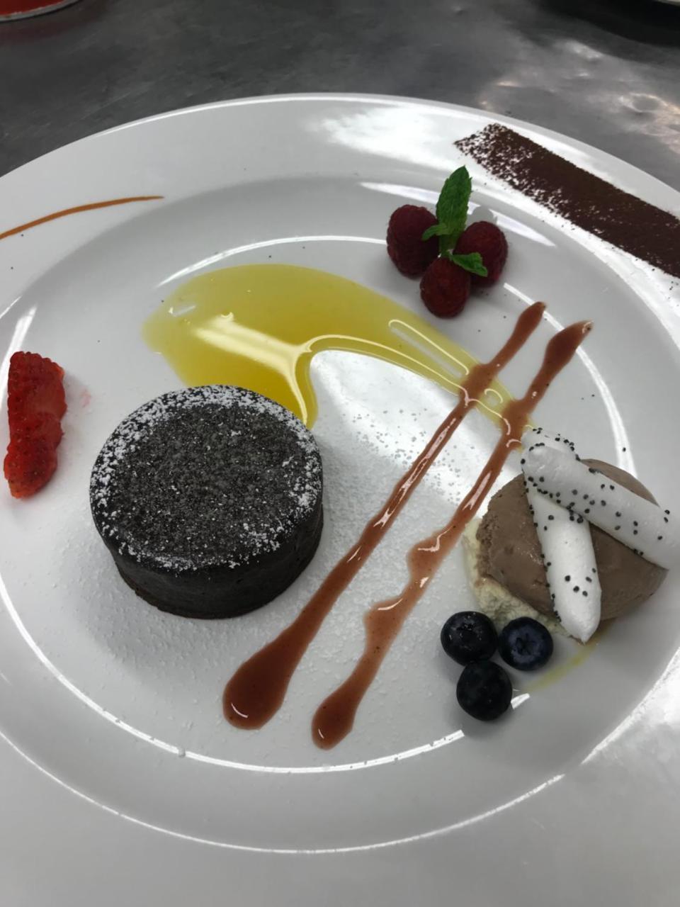Guest house Les Bouviers Restaurant With Bournemouth