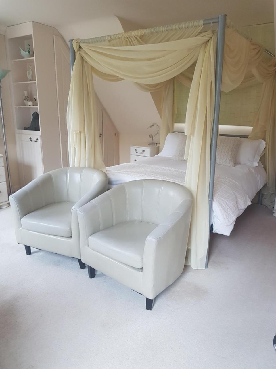 Les Bouviers Restaurant With Guest house 5*