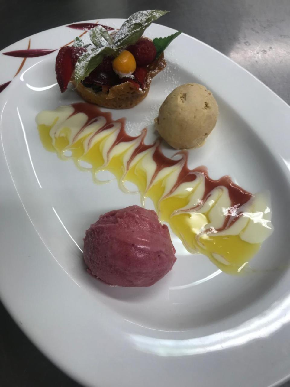 Les Bouviers Restaurant With Guest house 5*