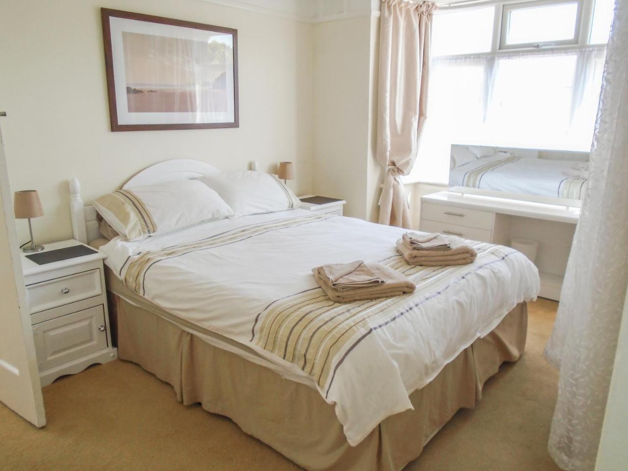 32 Cranleigh Close Bournemouth
