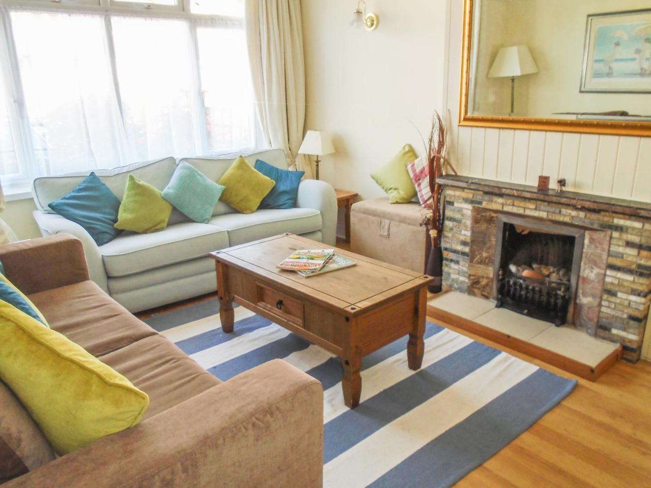 32 Cranleigh Close Holiday home *