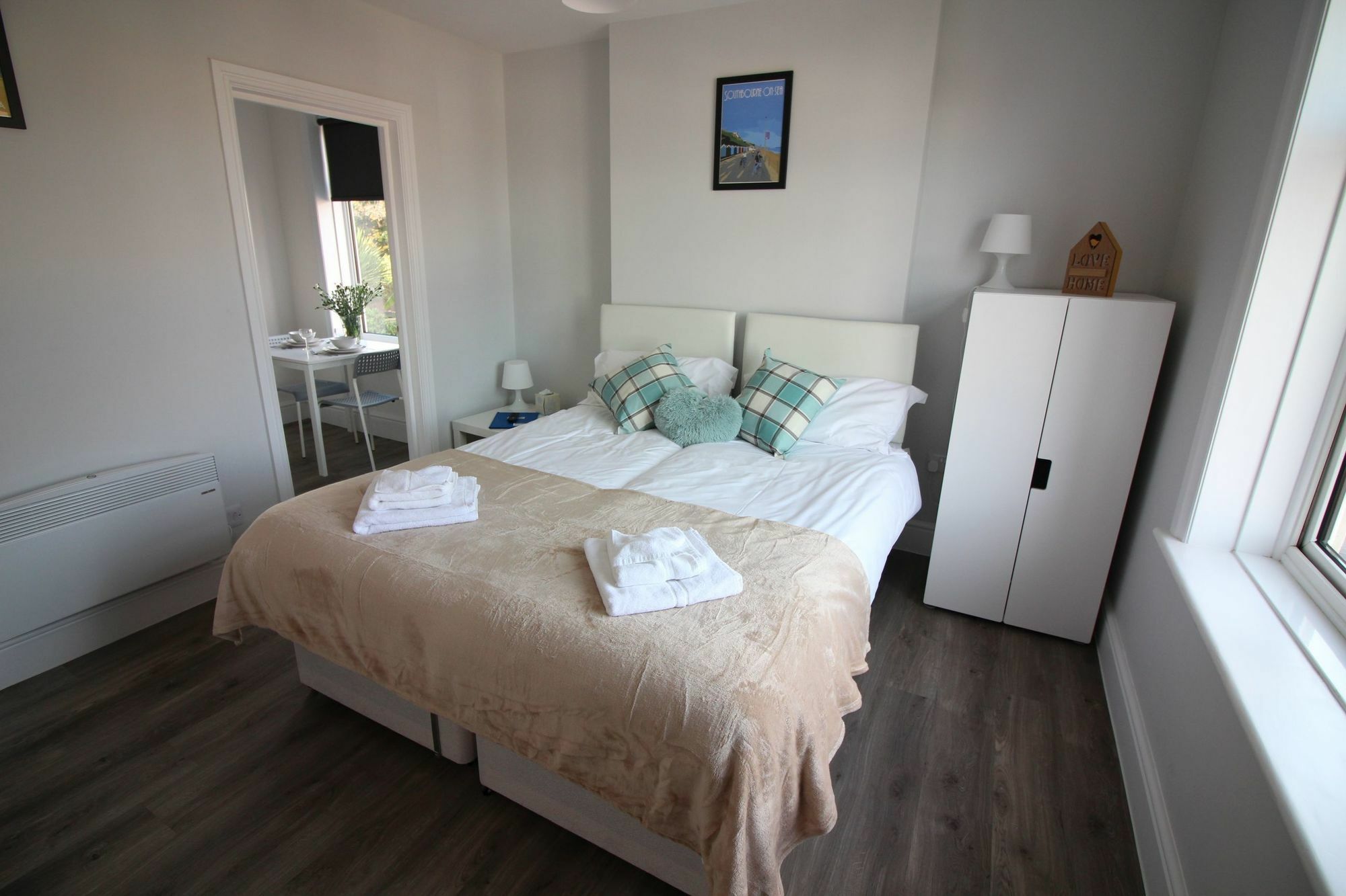 Apartment Diamond - Southbourne Grove 3 *