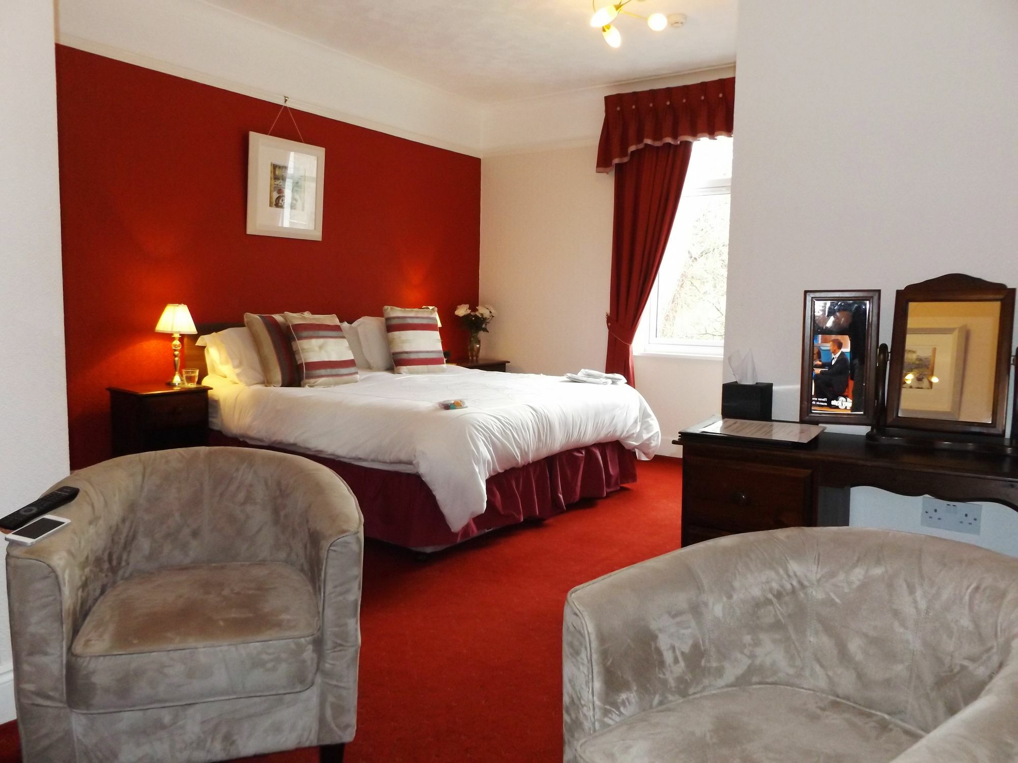 The Rosscourt Guest House-Free On Site Parking (Adults Only)