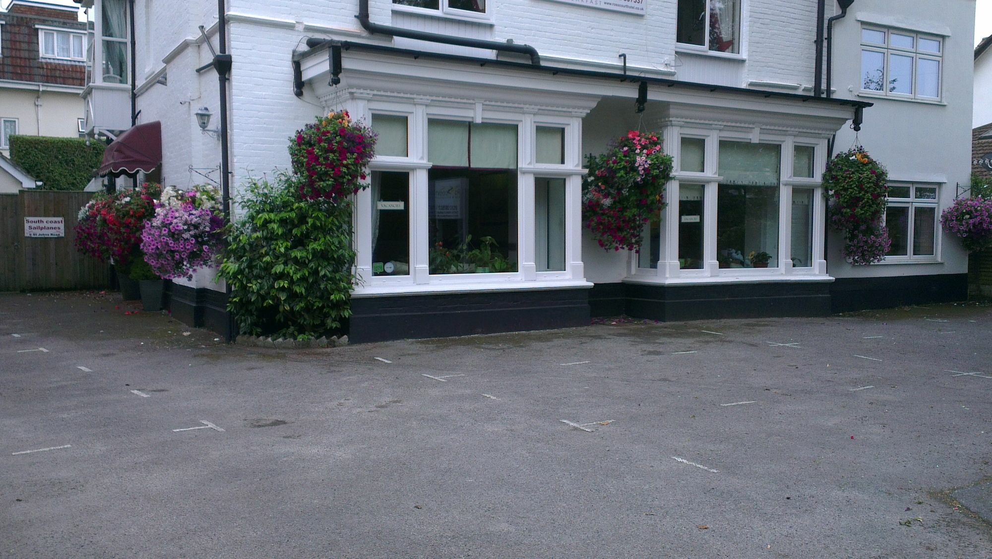 The Rosscourt Guest House-Free On Site Parking (Adults Only)