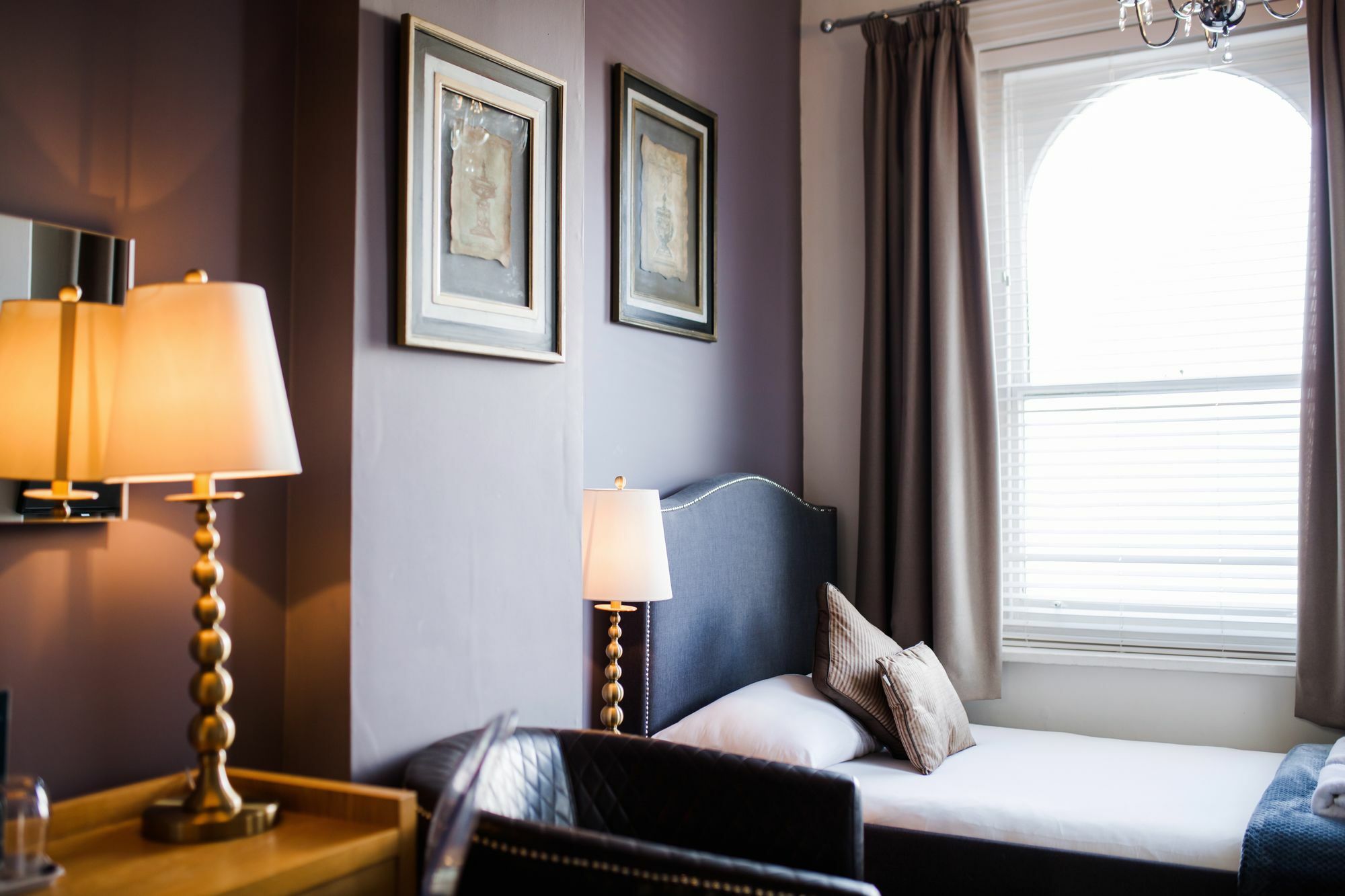 Washington House Guest house