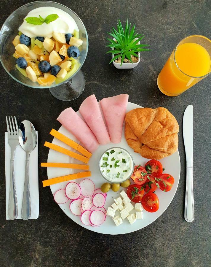Pebbles Bed & Breakfast Bournemouth
