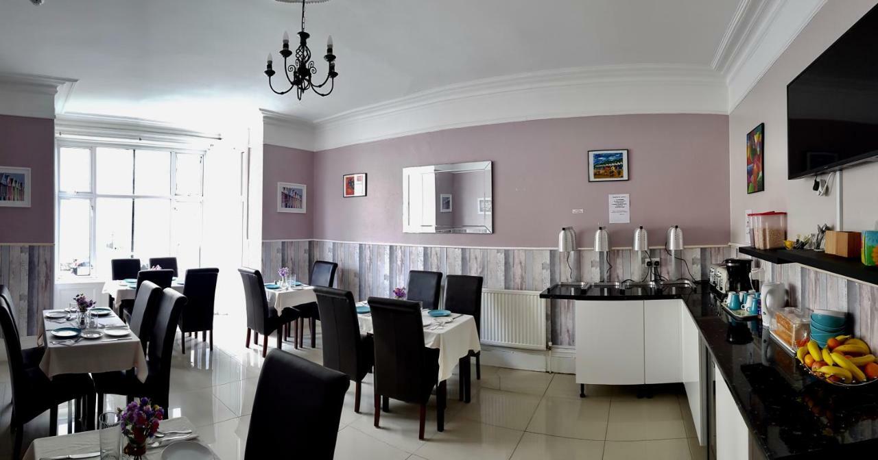 Pebbles Bed & Breakfast Bournemouth