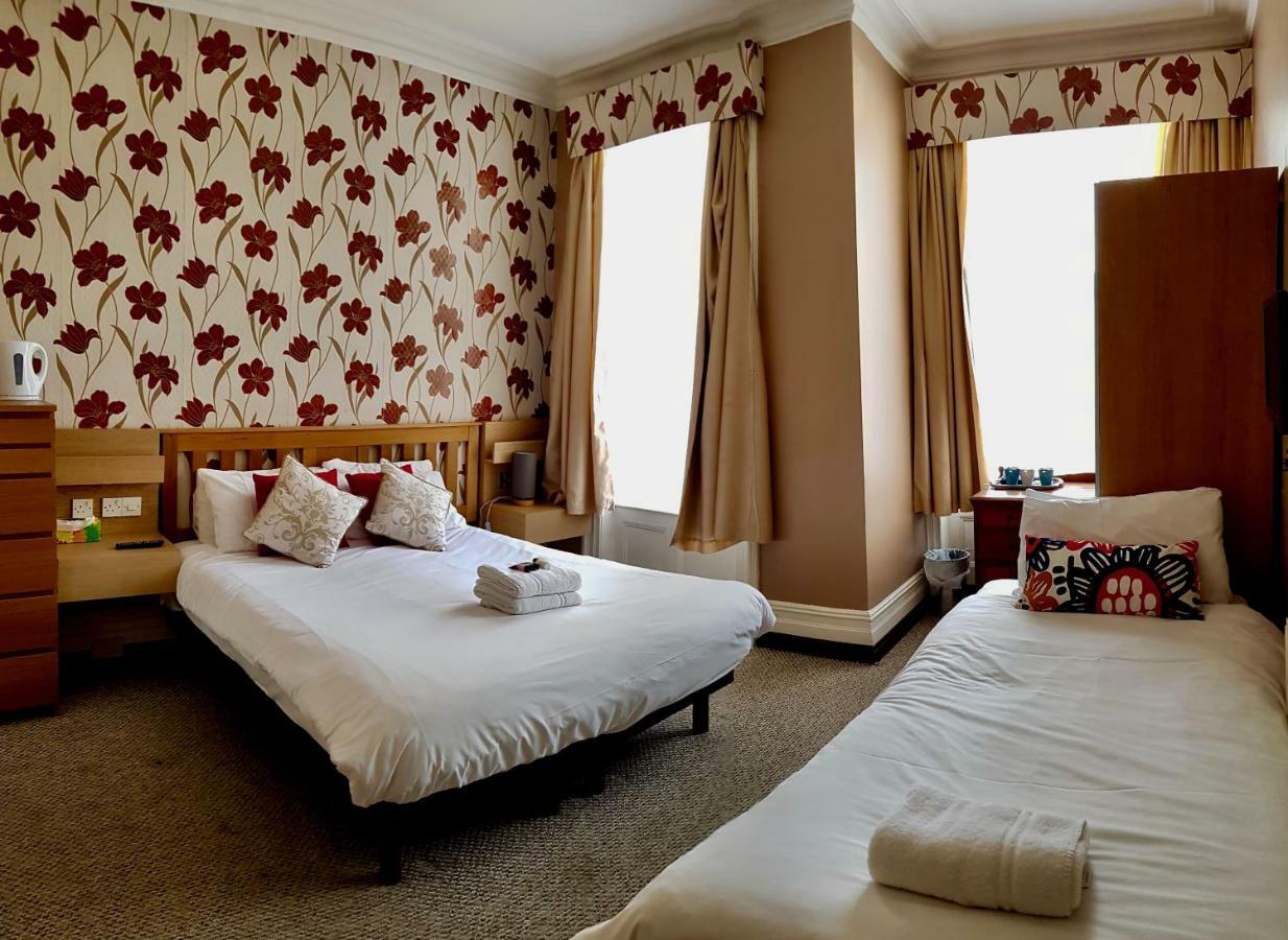 Pebbles Bed & Breakfast 3*