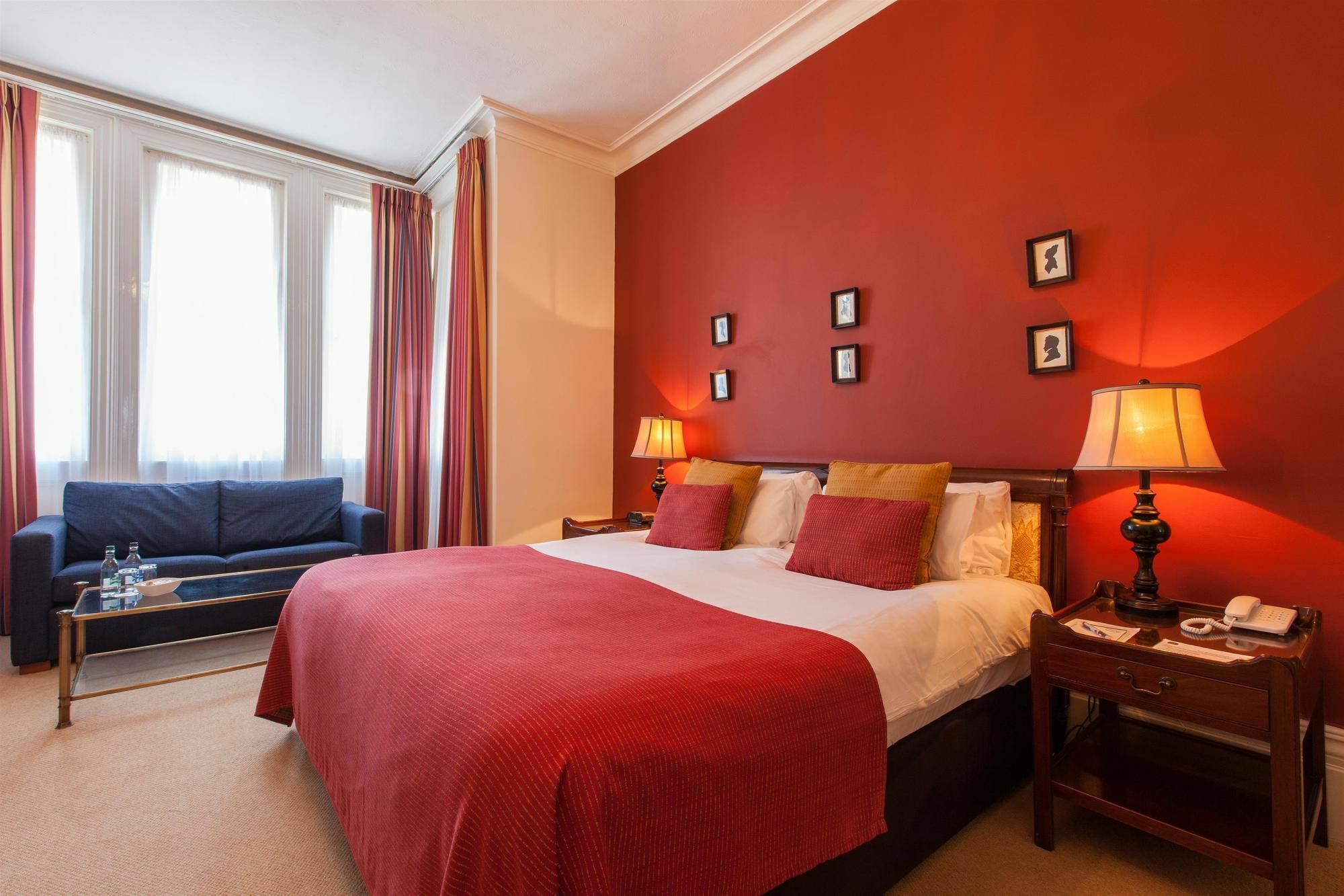 Hotel Western The Connaught And 4*
