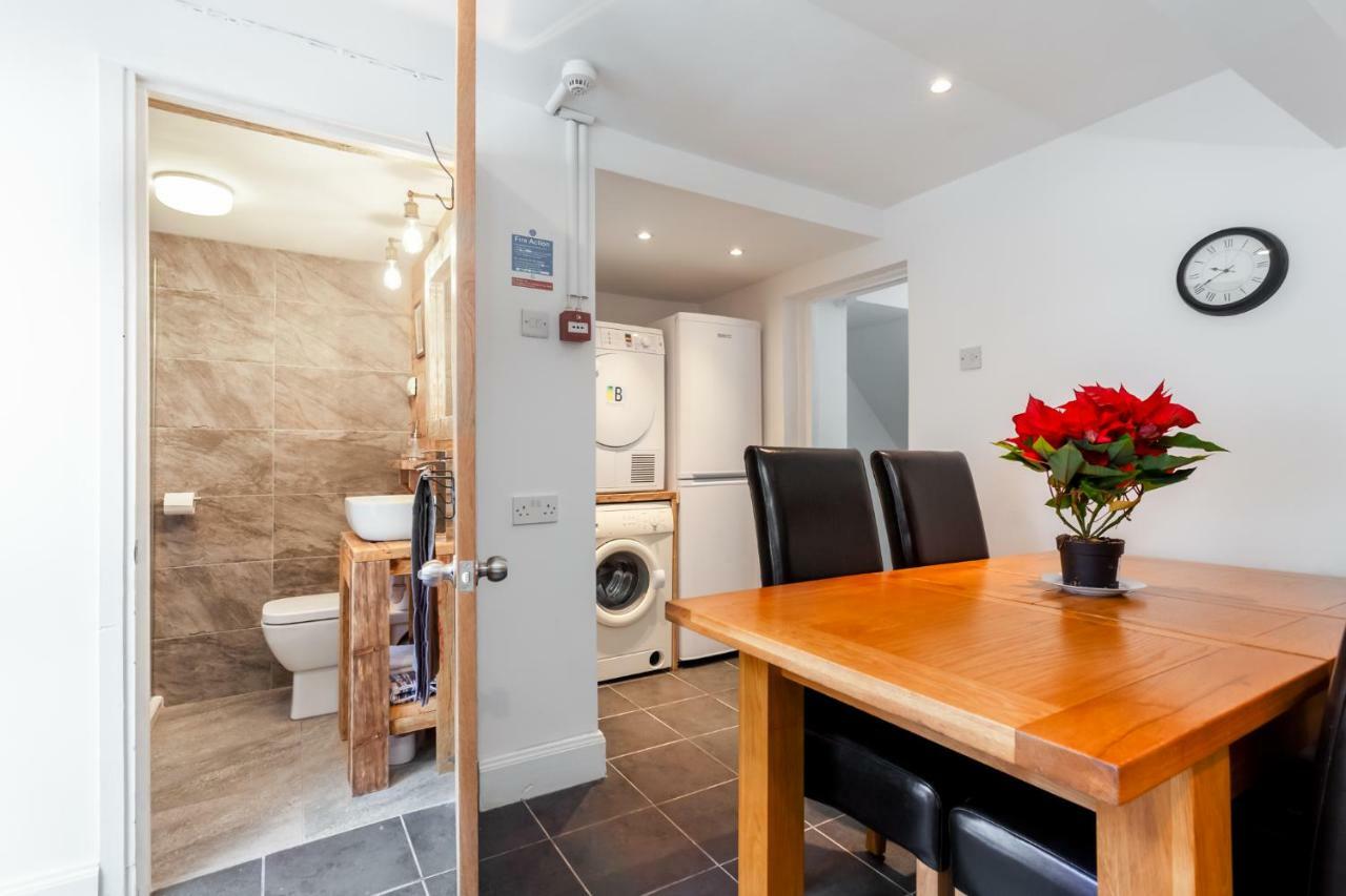 Gorgeous Town Centre With Courtyard Garden Bournemouth