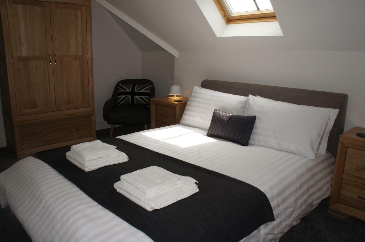 No 7 Woods View Bournemouth