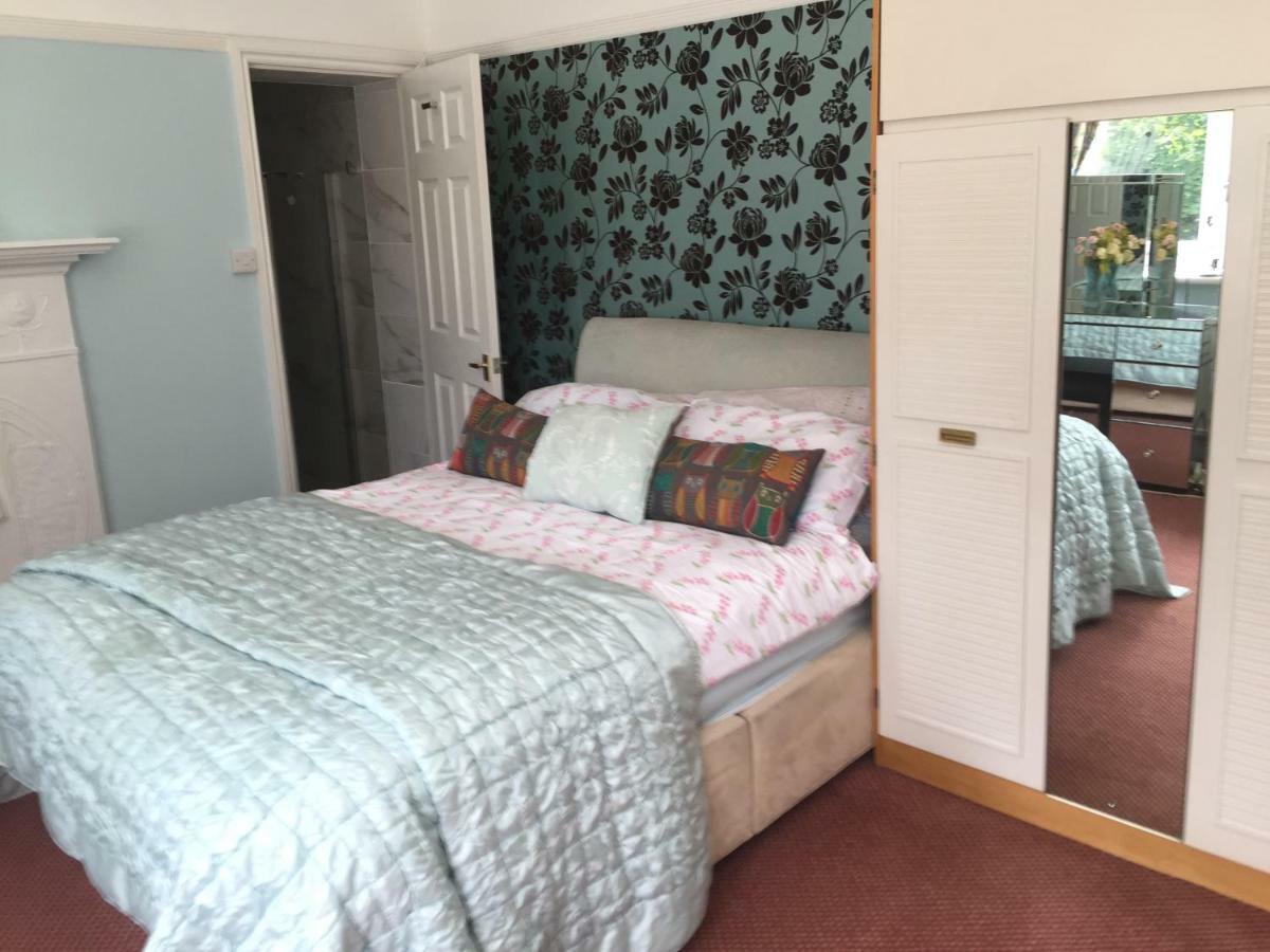 Homestay Prime With Luxury Spa Option Bournemouth