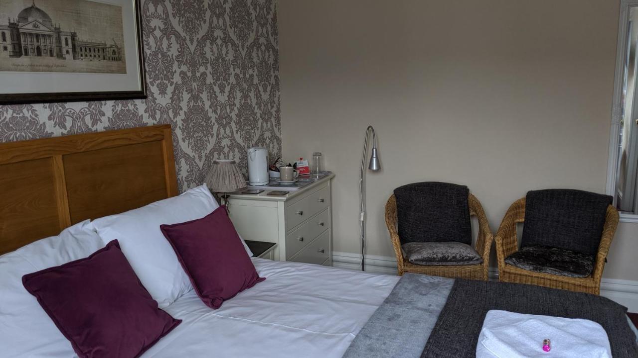 Bed & Breakfast Alexander 4*