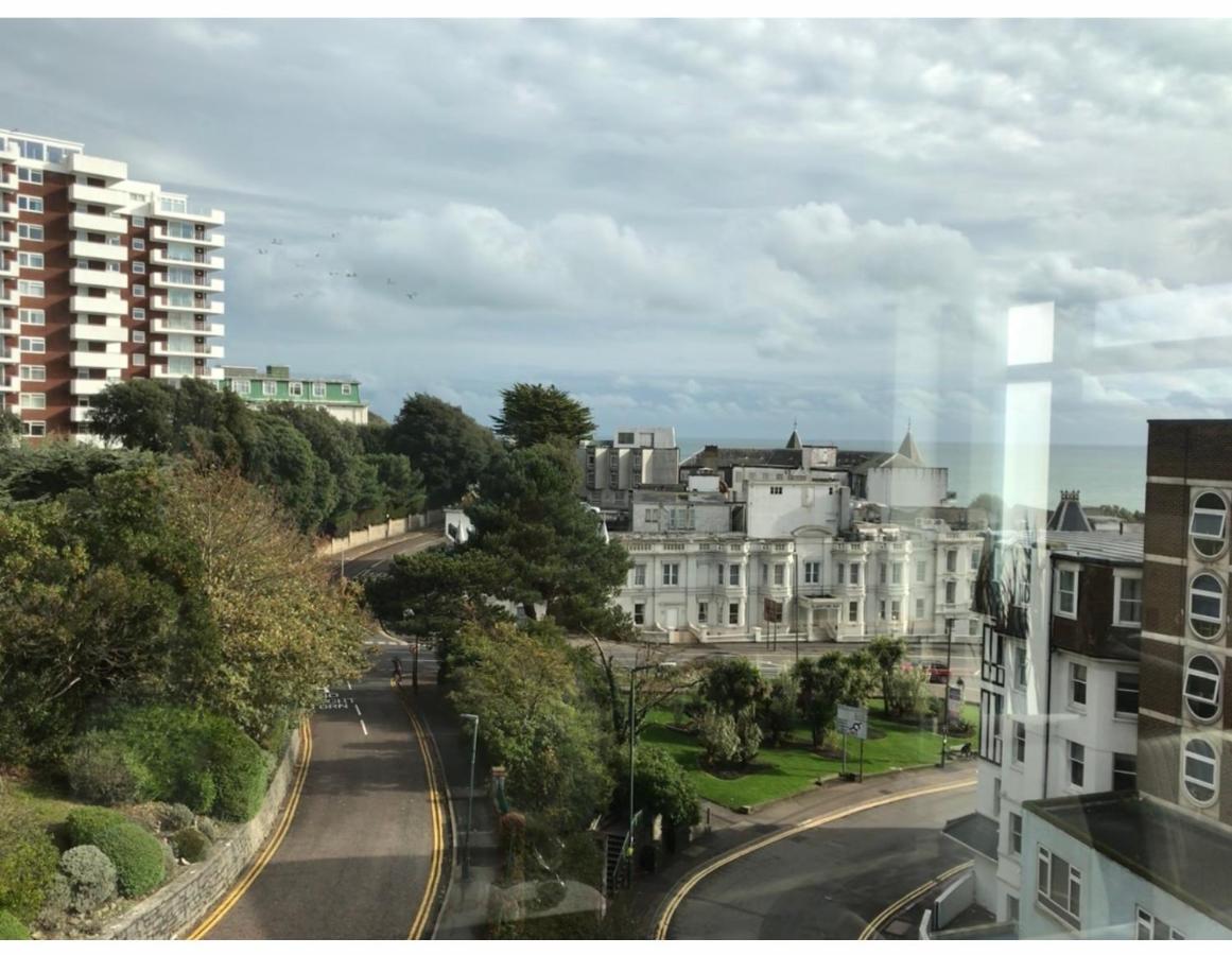 Penthouse- Cosy With Sea View * Bournemouth