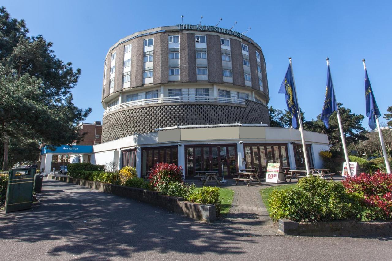 The Roundhouse 3*