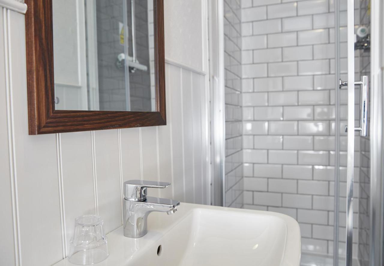The Spyglass & Kettle By Greene King 3* Bournemouth