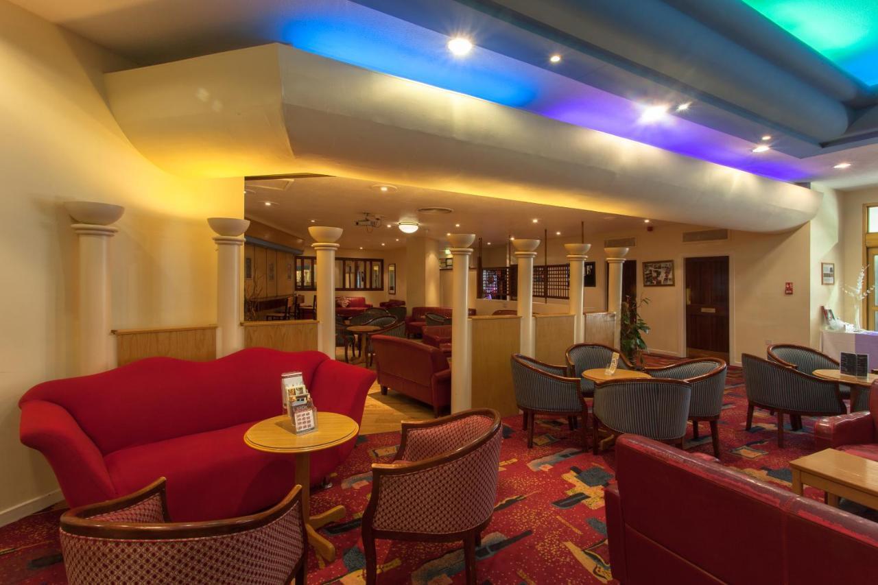 The Roundhouse 3*