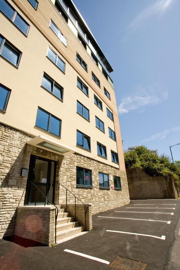 14 Compass Point * Bournemouth
