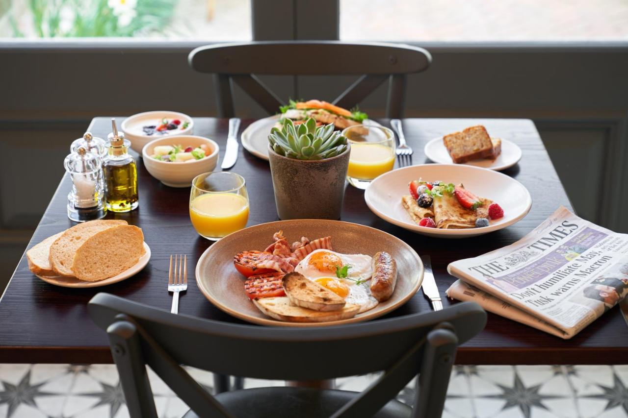 Western The Connaught And 4*