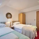 27B Durley Chine