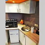 Cute & Cosy Loft-Style Studio Close To Beach