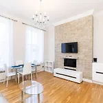 Holiday Beach Flat In Bournemouth, England, Uk