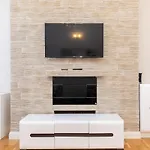 Holiday Beach Flat In Bournemouth, England, Uk