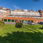Holiday Beach Flat In Bournemouth, England, Uk