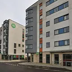 Cosy Private Bedrooms At Dorchester House In Bournemouth