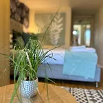 Bournecoast: Lovely Ground Floor Studio Apartment, Near River & Beaches - Fm3001
