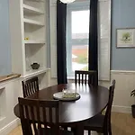 Goncalves Place