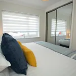 Chine Wood Retreat - Walk To The Beach And The Lovely Westbourne - Free Parking