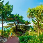 Bournecoast: Home With Garden-Wifi-Parking-Hb7352
