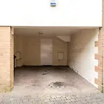 Modern 4-Level Townhouse For 8 Free Parking Bournemouth
