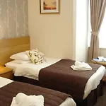 What are the best hotels near Bournemouth Beach?