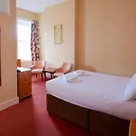Glendevon Hotel