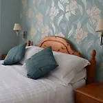 Sandbar Beach House - Family And Couples Only