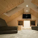 Alum Chine Log Cabin