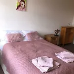 Room Triangle