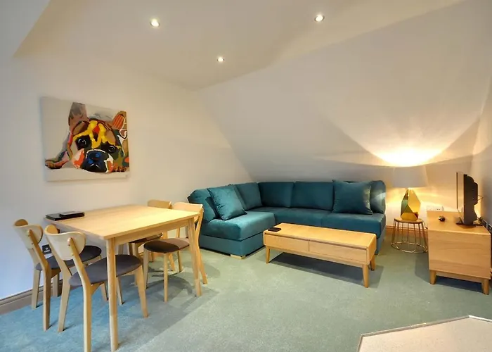 27B Durley Chine