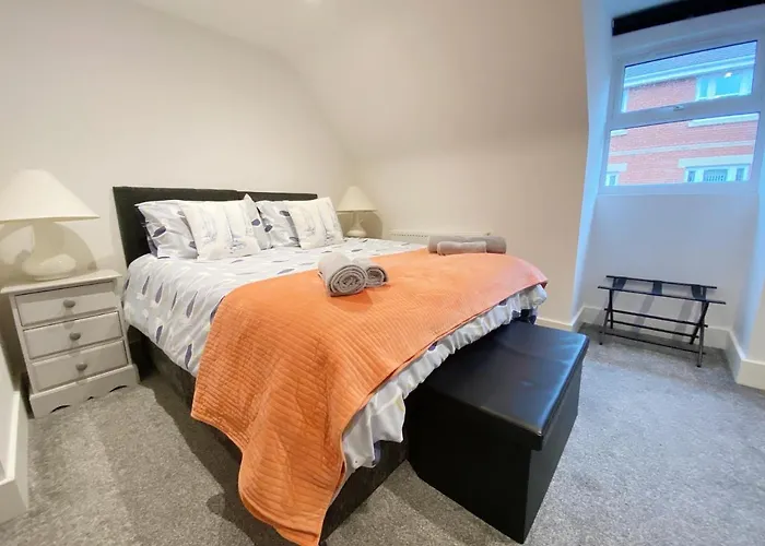 New Family Apartment Walking Distance To The Beach