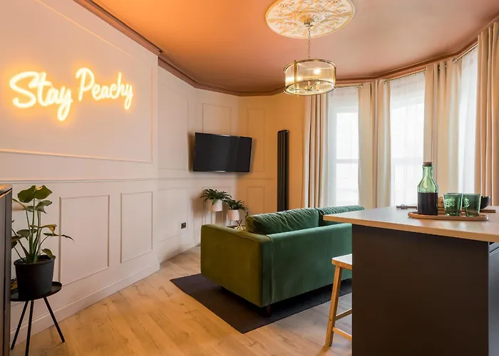 Stylish Central Apartment